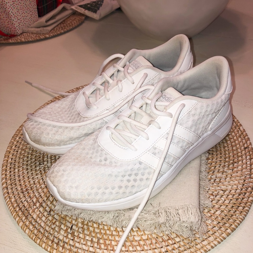 Adidas Cloud Foam shoes size 6.5